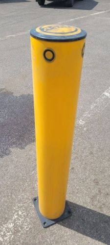 Ochrann protinrazov sloupek A-SAFE, Bollard, v.1200 mm, pr.190 mm.